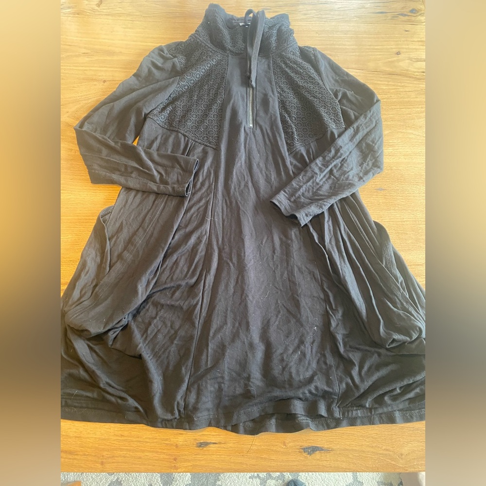 Pieces Bat Wing Pocket‎ 3/4 Zip Long Sleeve Top Black Women’s Medium Preloved
